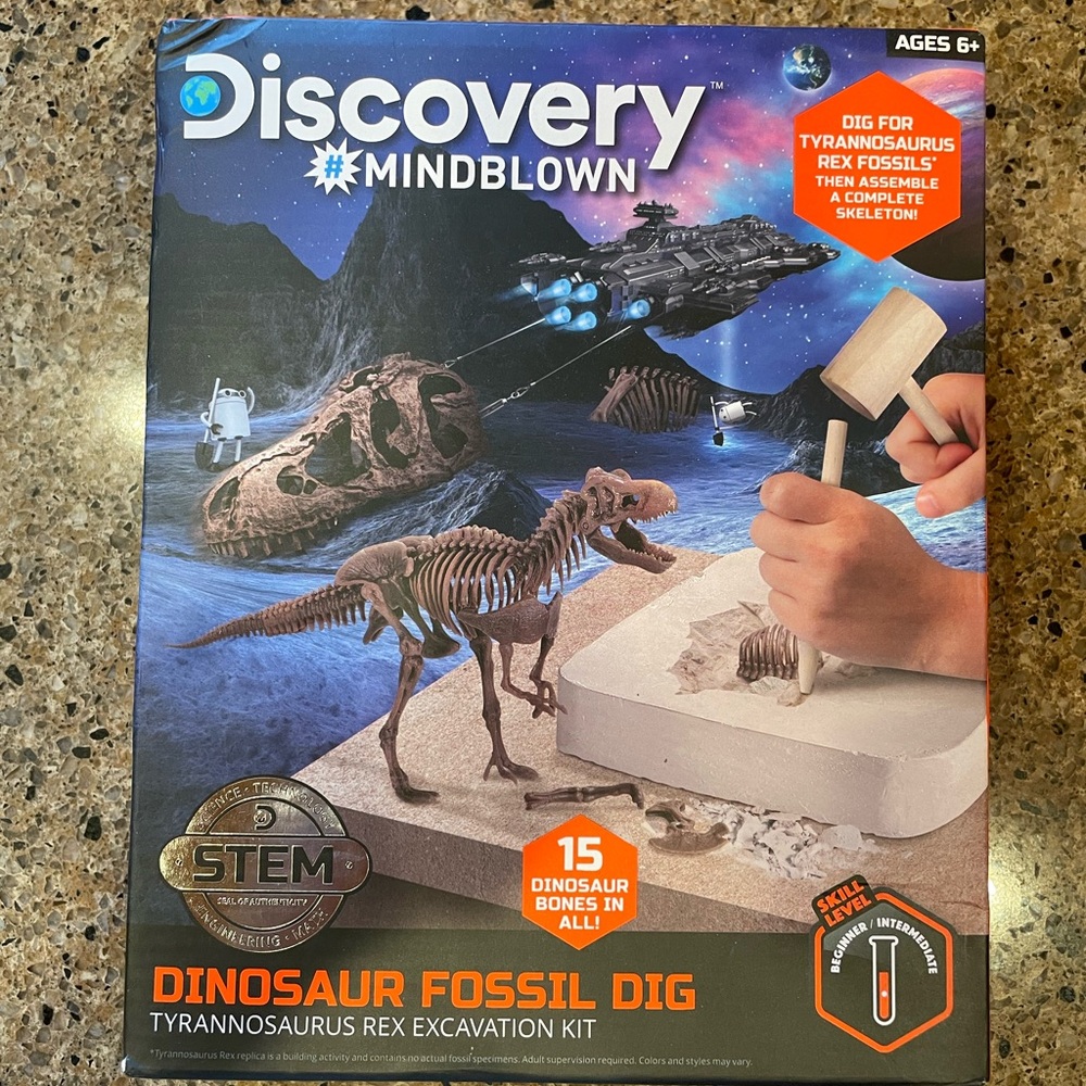 Discovery Mindblown Dinosaur Fossil Dig Kit - Brown and Blue
